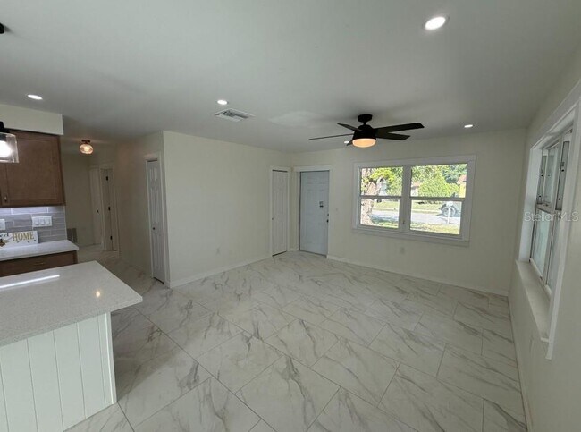 Photo - 1809 5th Ave W