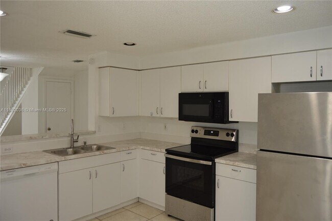 Photo - 1527 Veracruz Ln