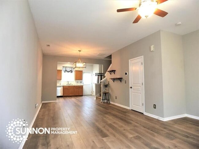 Photo - Updated 2 Bed, 2.5 Bath Townhome!