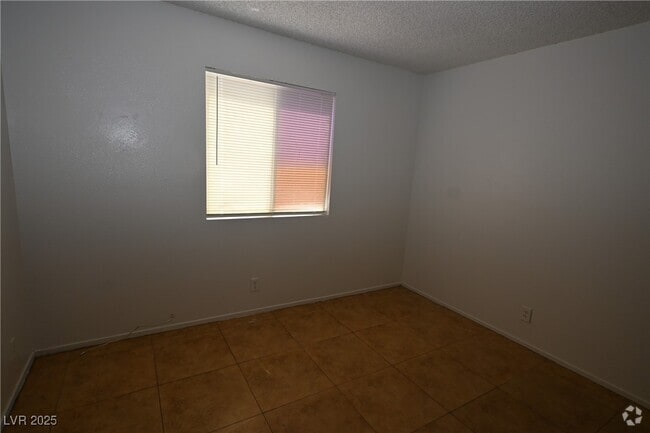 Building Photo - 302 Eastminister Ct Unit A Rental