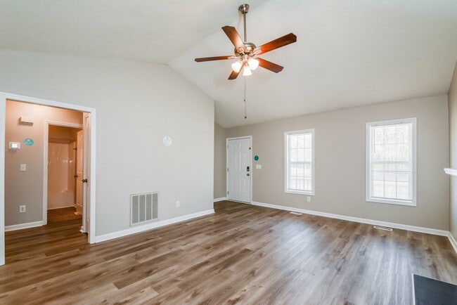 Photo - 40 Bent Creek Ct