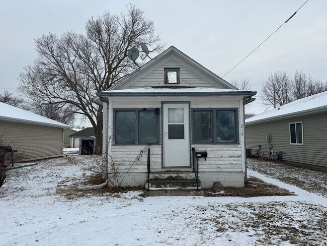 Photo - Cute 1 bedroom house! Located near Ta Ha Zouka Park!  Bonita casa de 1 dormitorio. ¡Ubicada cerca...