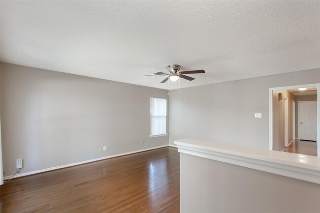 Photo - 6912 Wake Forrest Dr