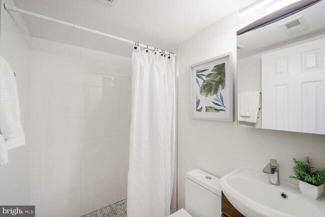 Photo - 2615 Sherman Ave NW