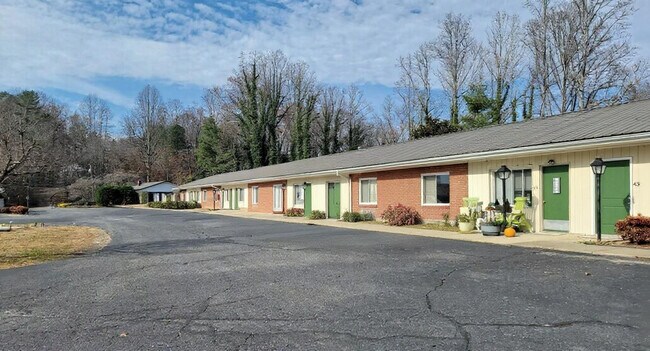 Photo - Meadowood Apartments