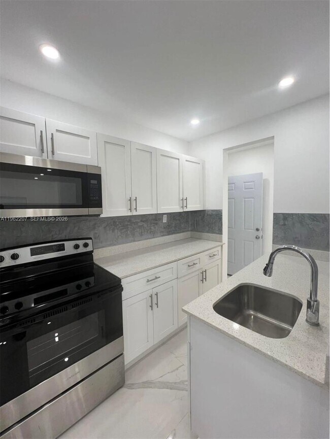 Photo - 1015 S 17th Ave Unit 8