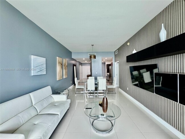 Building Photo - 7928 East Dr Unit 805