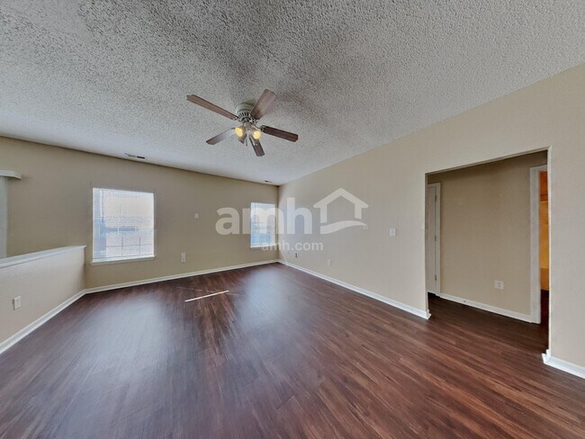 Photo - 2426 Woodfield Blvd