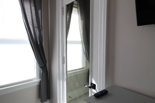 Photo - 800 Monroe Ave