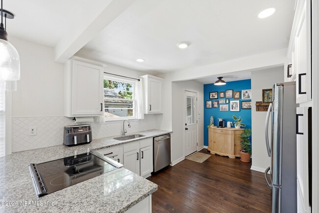 Photo - 1035 Congleton Terrace