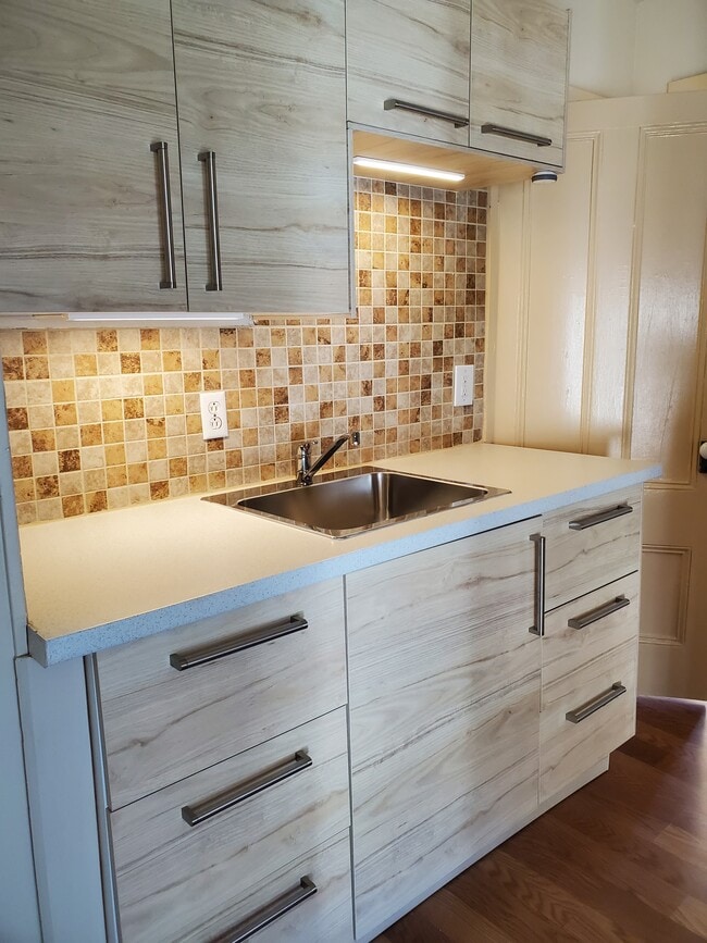 Photo - 201 Maple St Unit 2bdrm