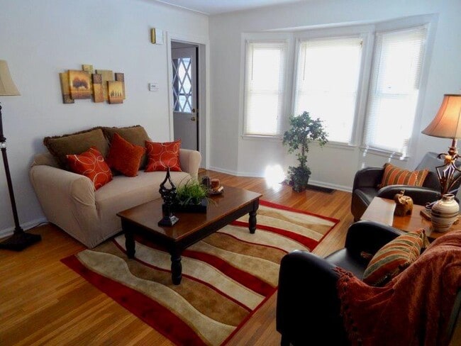 Photo - 3713 Roanoke Rd