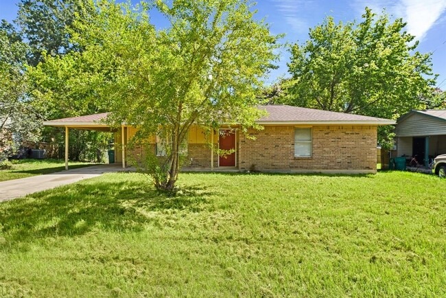 Photo - 112 Laurie Ln House