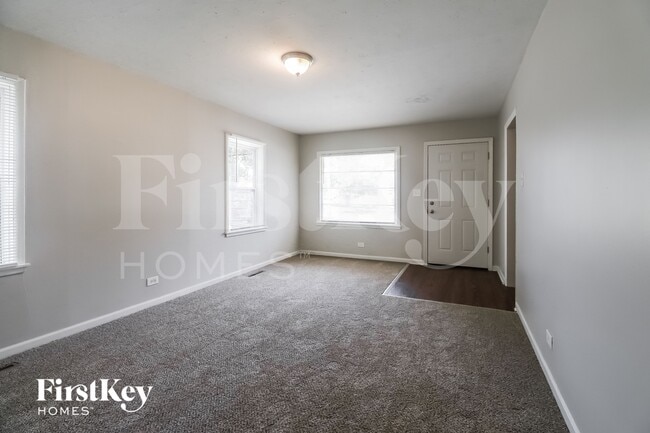 Photo - 703 Porter St