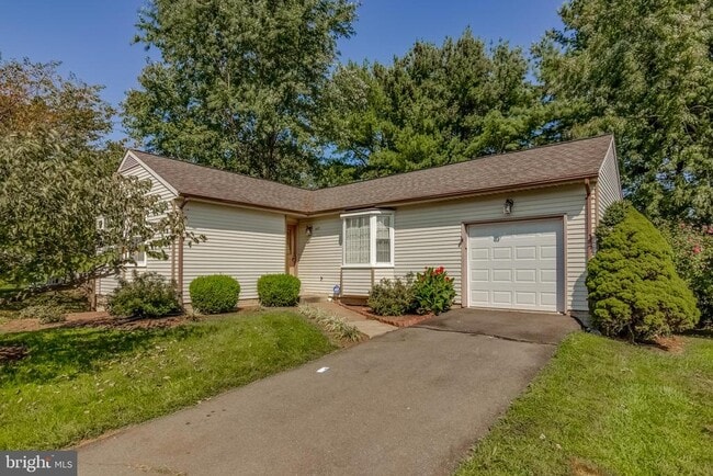 Building Photo - 1417 Kingstream Dr