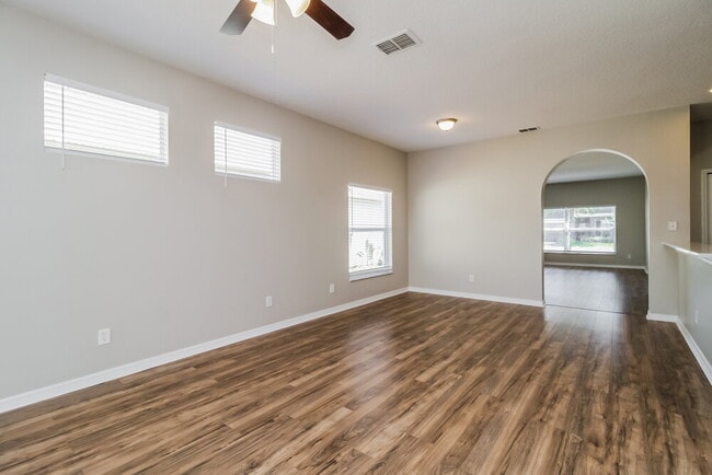 Photo - 1237 Kellogg Dr