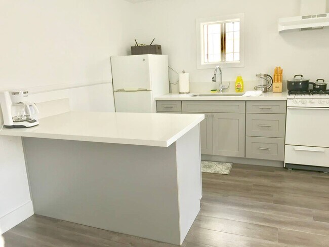 Photo - 619 W Kelso St