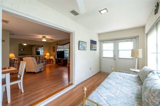 Photo - 1814 Fox Hunt Dr Unit A