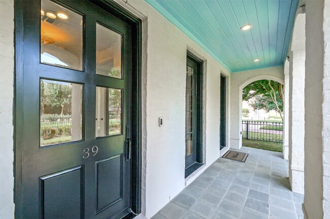 Building Photo - 39 Crain Sq Blvd Rental