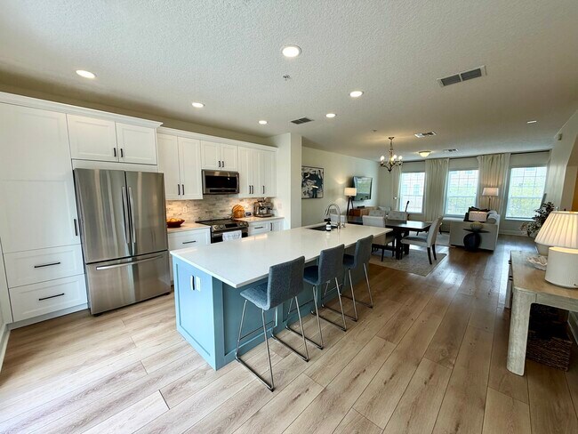 Kitchen - 4428 Ellipse Dr