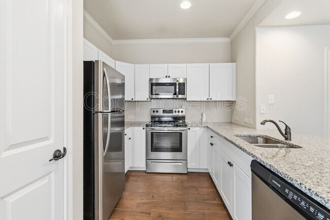 Photo - 6314 Melanzane Ave