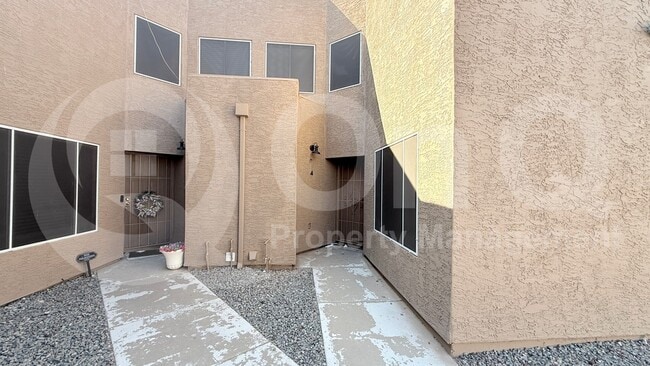 Photo - 1712 E Pepper Cir