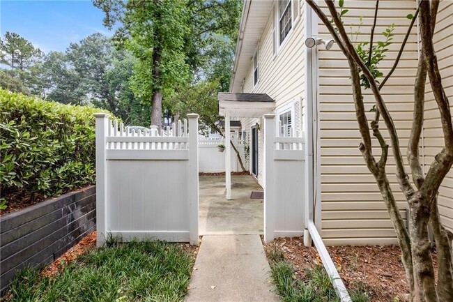 Photo - 2747 St Augustine Trail SE Townhome