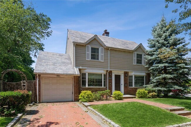 Photo - 179-29 Kildare Rd