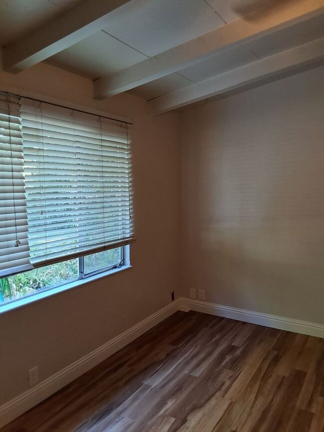 Photo - 2 bd 1 ba with off-street parking