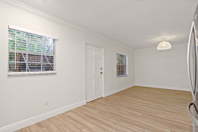 Photo - 3215 W Swann Ave Unit 13