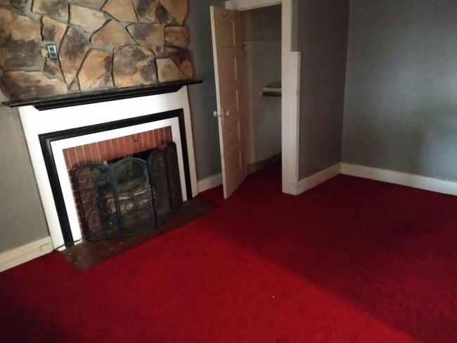 Photo - 238 N Main St