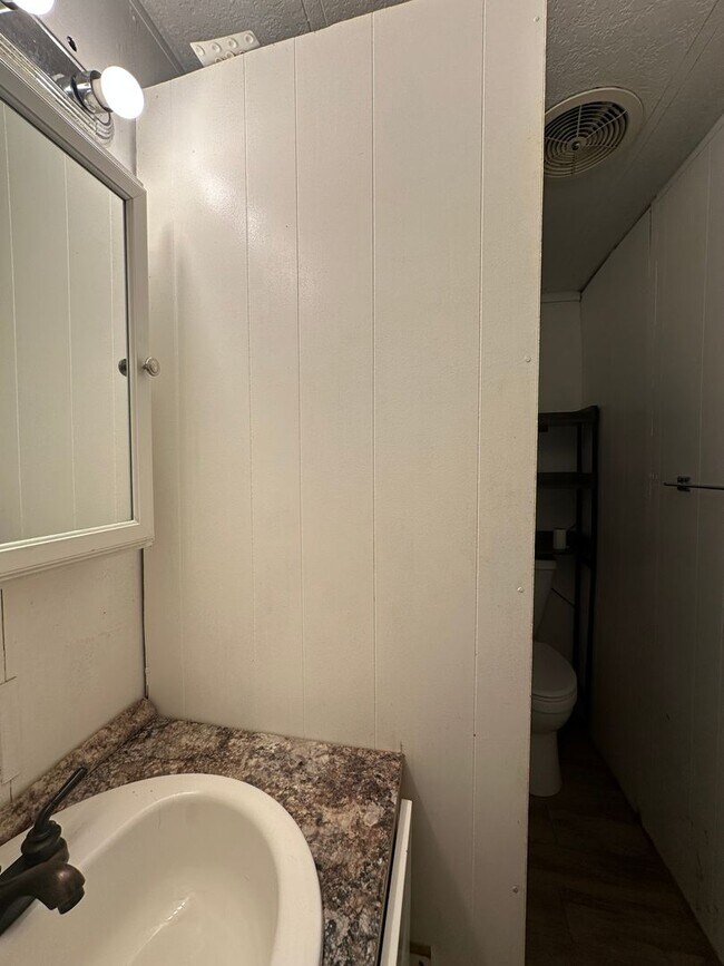 517 Hidden Oaks Rd