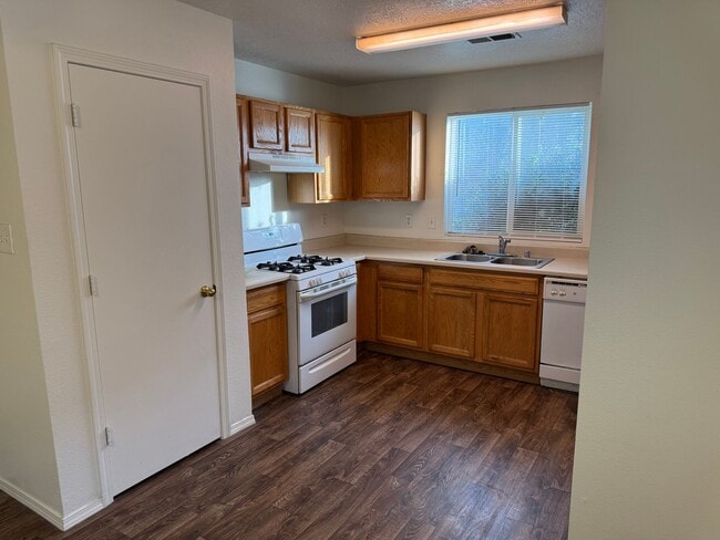 Photo - 6235 Contess Rd NW