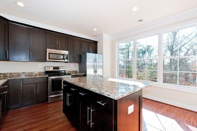 Photo - 1570 Wickham Pond Dr