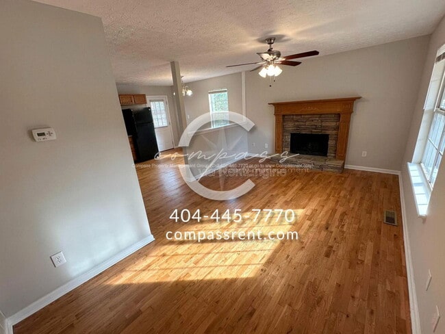 Photo - 484 Rustin Dr