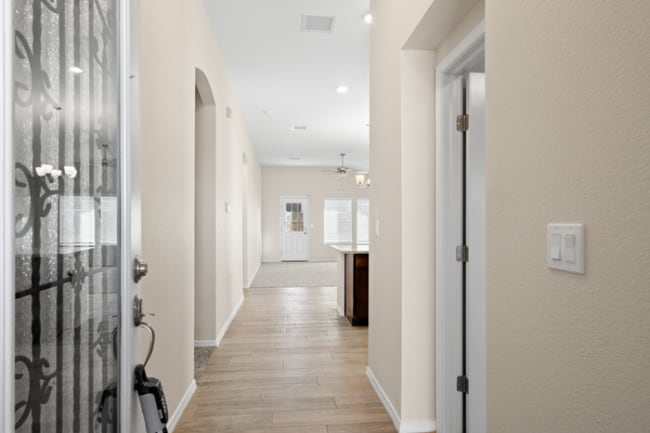 Photo - 5128 Hector Munoz Dr