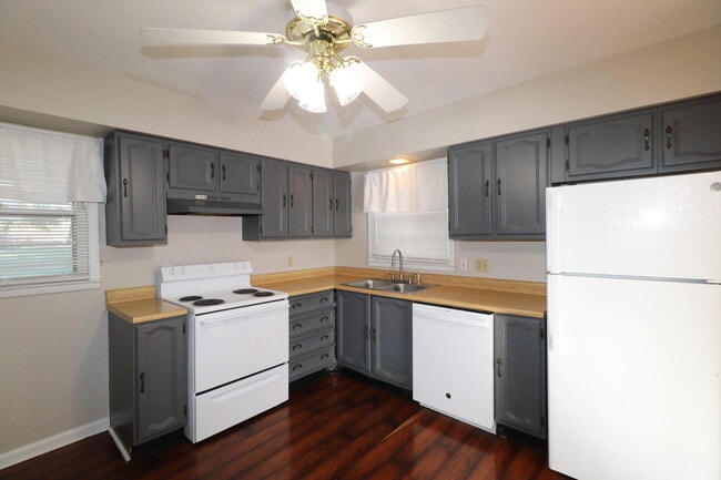 Photo - 501 Westerfield Way