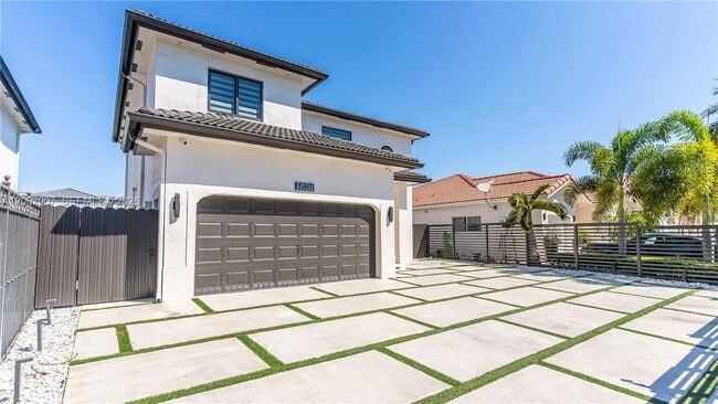 Photo - 15817 SW 138th Terrace