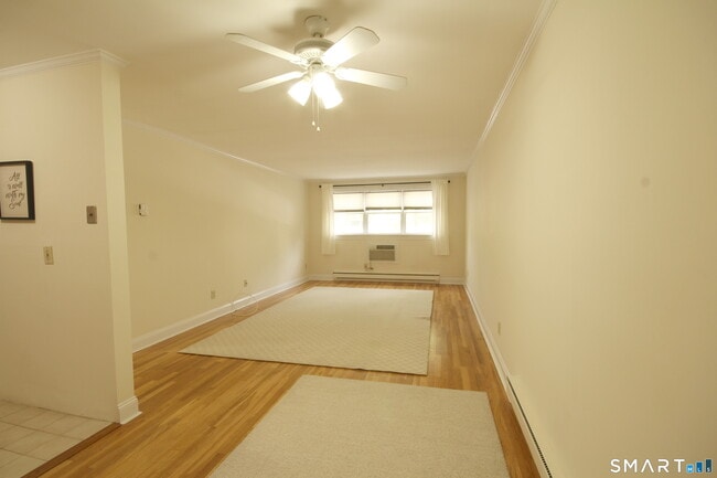 Photo - 637 Cove Rd Unit A8