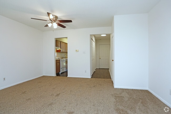 3 BR, 1 BA - living room
