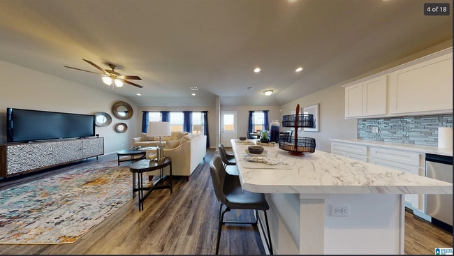 Photo - 604 Klynes Dr