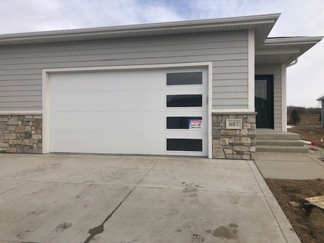 Photo - Brand New 3 Bedroom Townhome for Rent nestled in Dakota Dunes, SD!