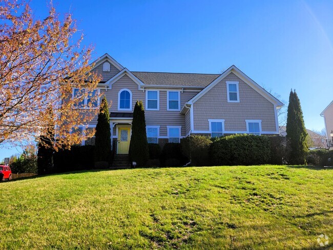 Building Photo - Large 2 story transitional in highly sough... Rental