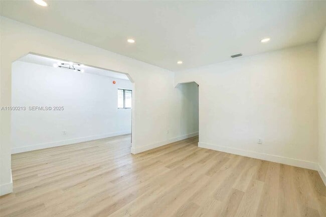 Photo - 9055 NW 33rd Avenue Rd