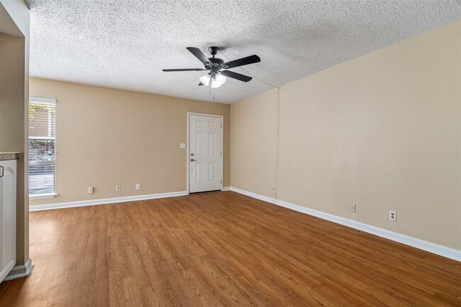 Photo - 500 E Riverside Dr Unit 155