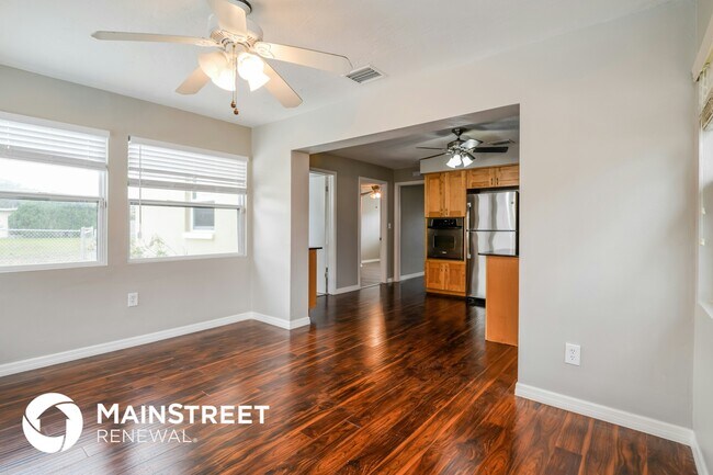 Photo - 610 Charlotte Ave