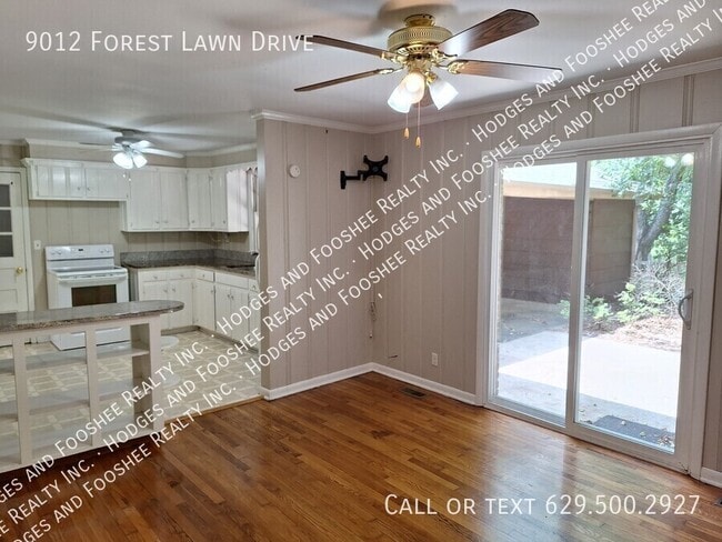 Photo - 9012 Forest Lawn Dr