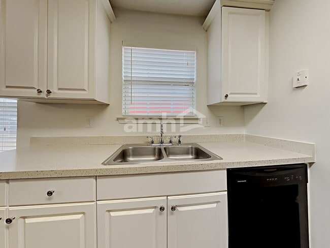 Photo - 1246 Cumberland Creek Pl SW