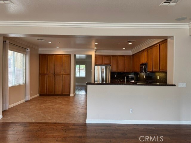 Photo - 11021 Boren Ave
