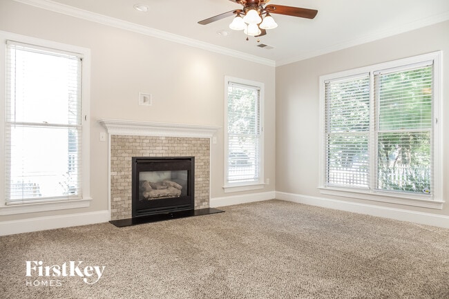 Photo - 2818 Saintfield Pl